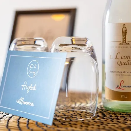 Uniqe - Design - Sky-tv - Kitchen - Free Parking