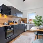 Uniqe - Design - Sky-tv - Kitchen - Free Parking *