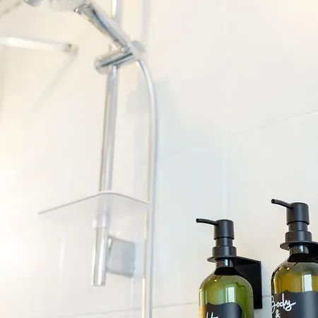 Appartement Uniqe - Design - Sky-tv - Kitchen - Free Parking